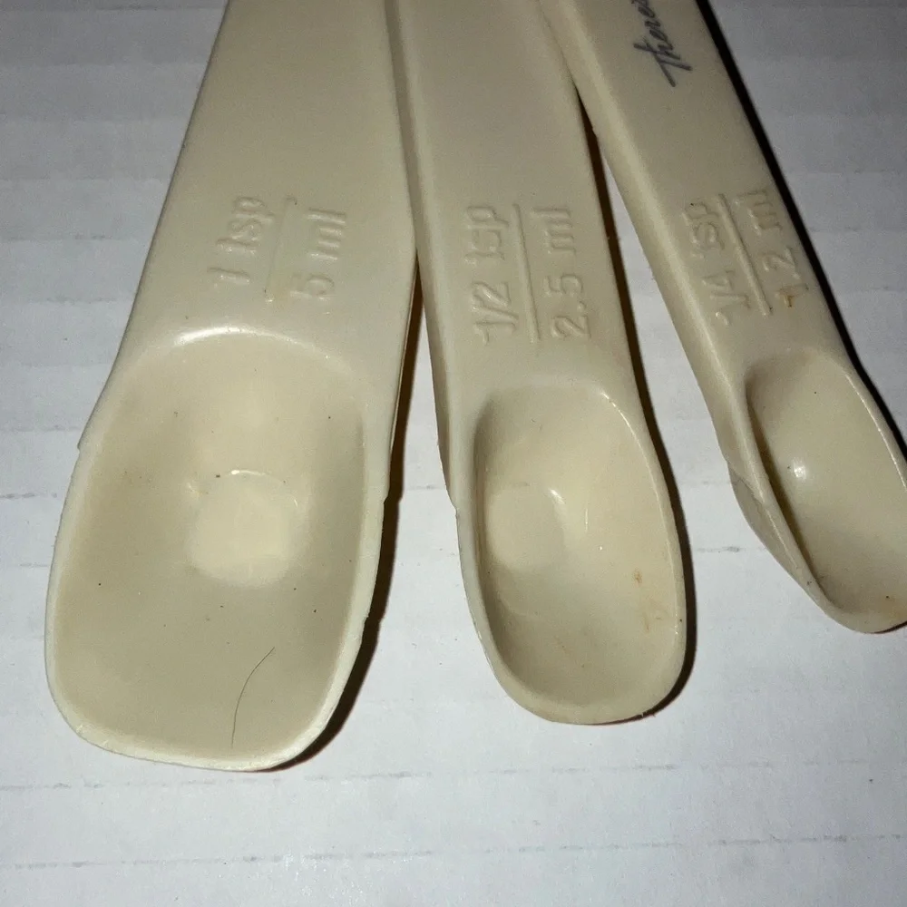 Sears “There’s more for your life at”‎ Cream Measuring Spoon Set Vtg Marketing